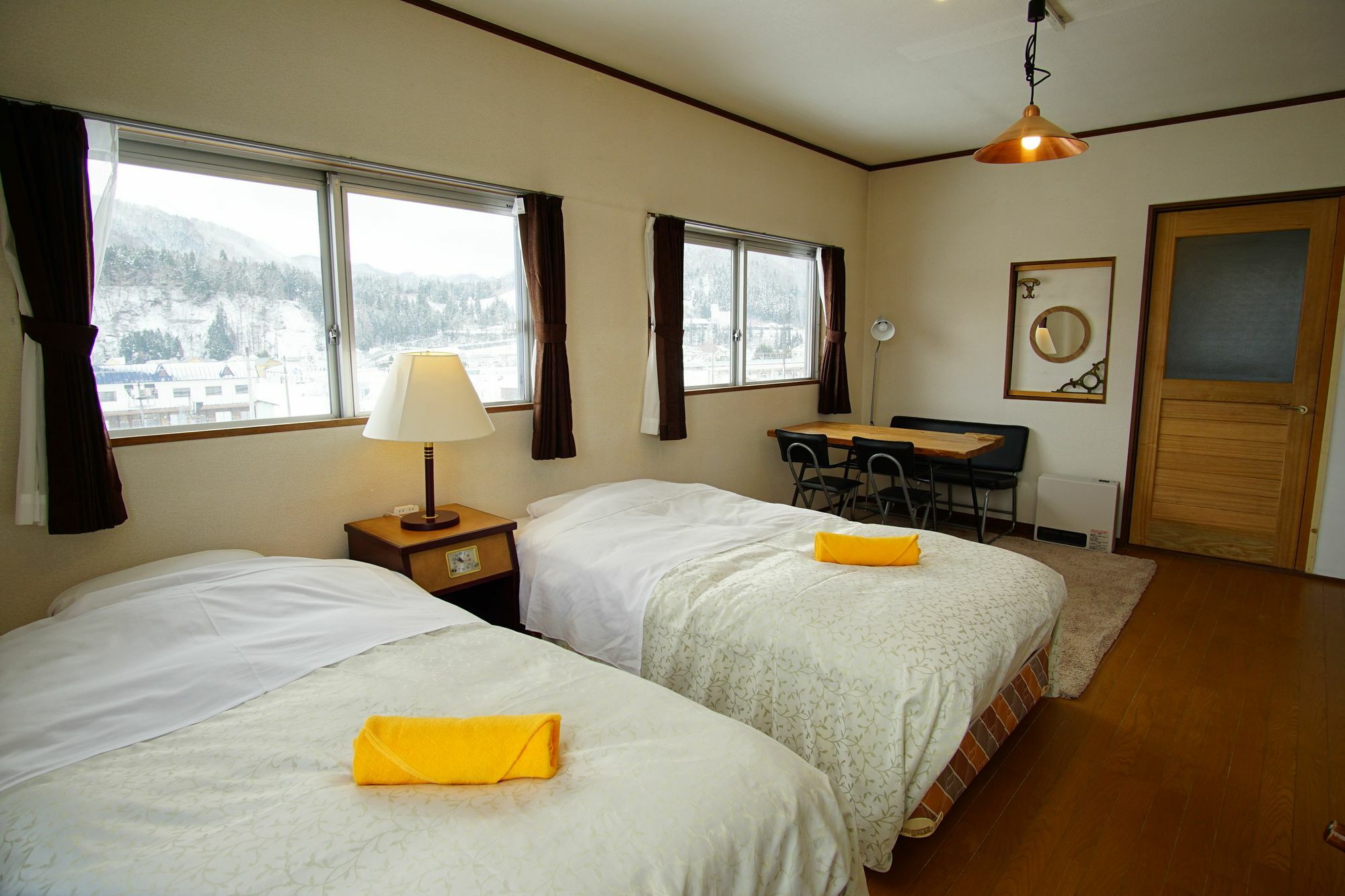 Hakuba Station Guesthouse En Luaran gambar