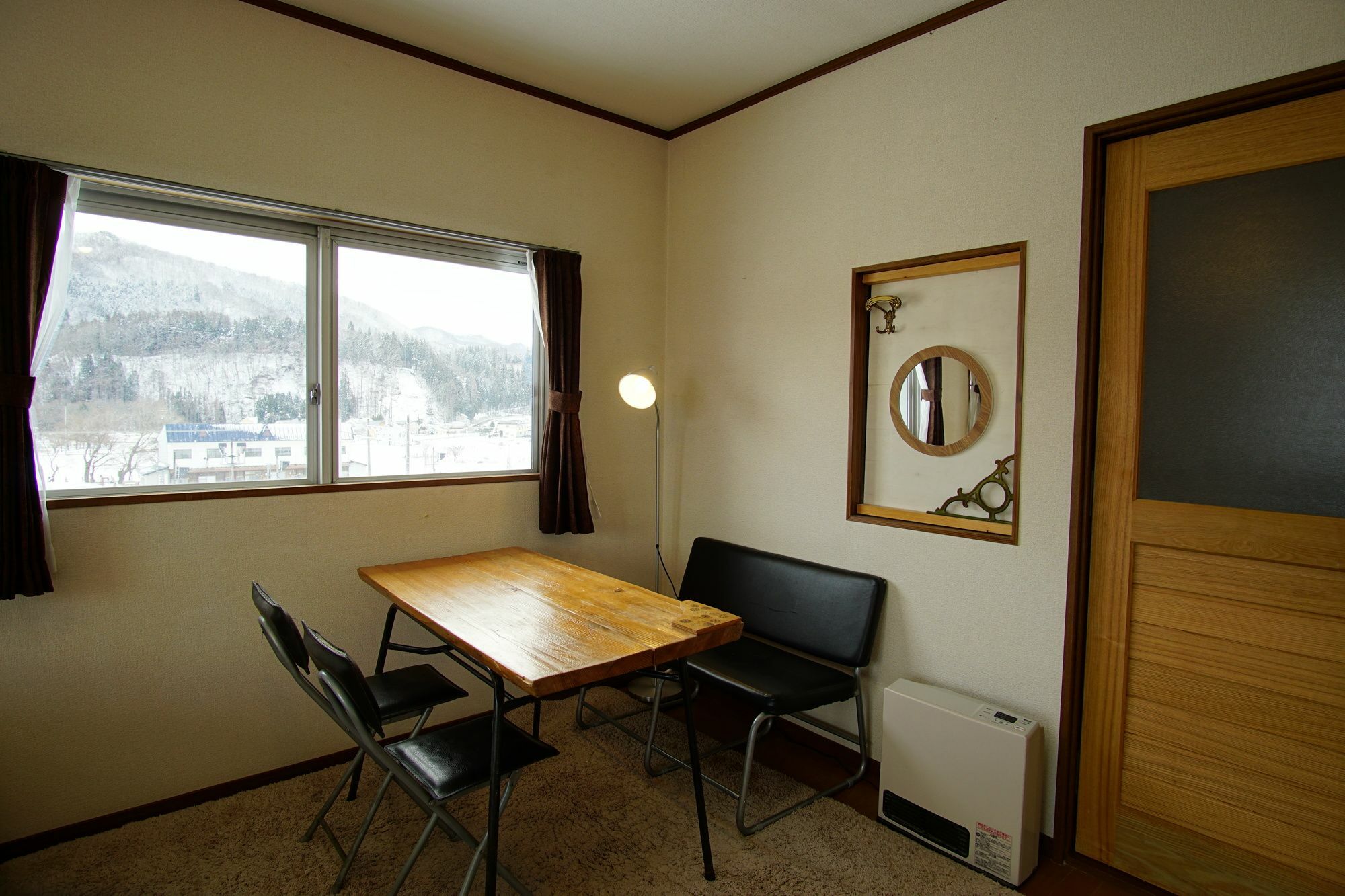 Hakuba Station Guesthouse En Luaran gambar